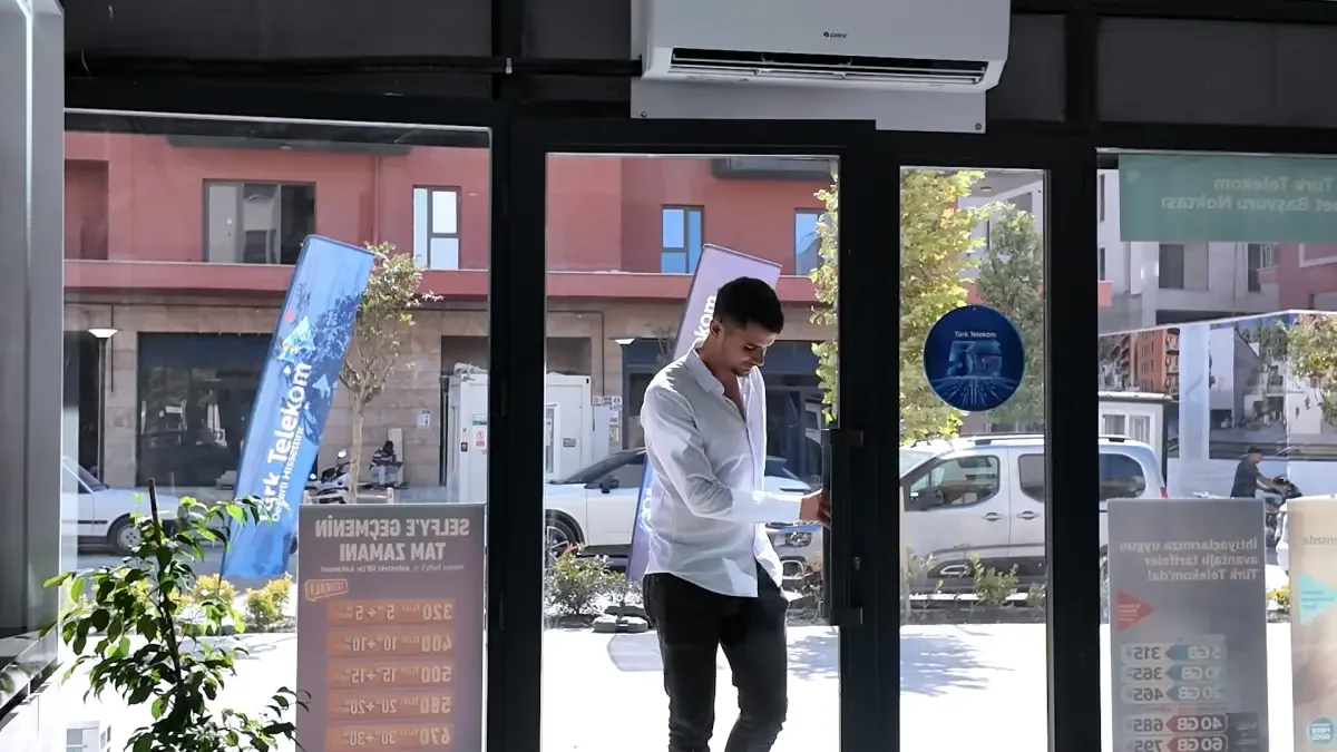 Hatay’da hayatın sesi yeniden yükseliyor: Esnaf kepenk açtı