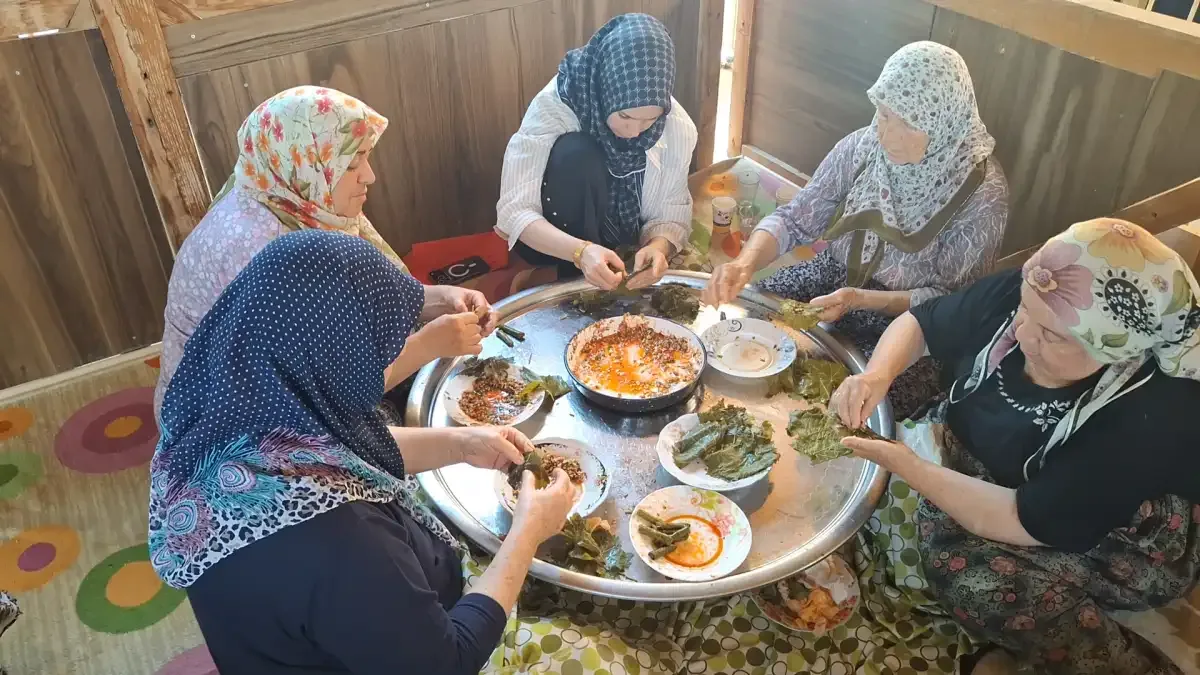 Beypazarı’nda düğün hazırlıkları imece usulüyle sürüyor